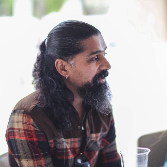 Meet your Posher, Sam - Picture 2 of 2